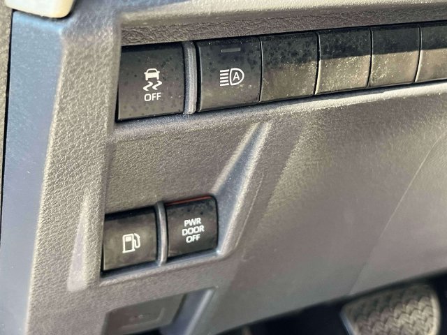 Used 2021 Toyota Sienna LE FWD image 22