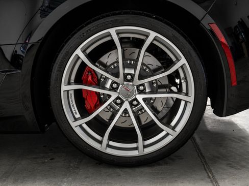 Used 2019 Chevrolet Corvette Grand Sport RWD image 10