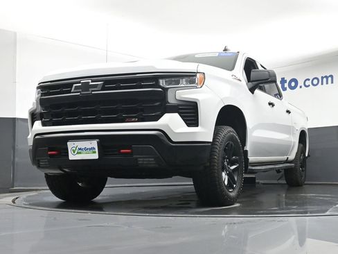 Used 2023 Chevrolet Silverado 1500 LT Trail Boss w/ Protection Package AWD/4WD image 6