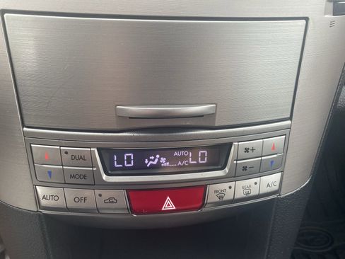 Used 2012 Subaru Outback 2.5i Limited image 13