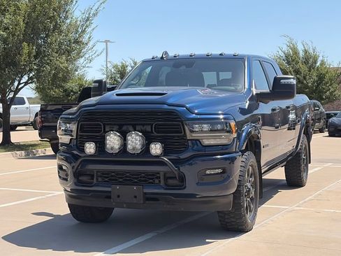 Used 2023 RAM 2500 Limited AWD/4WD image 3