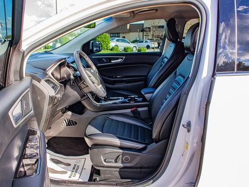 Used 2018 Ford Edge SEL w/ Equipment Group 201A AWD/4WD image 12