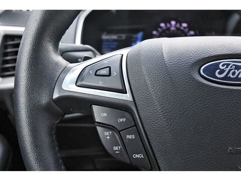 Used 2018 Ford Edge SEL w/ Equipment Group 201A FWD image 18