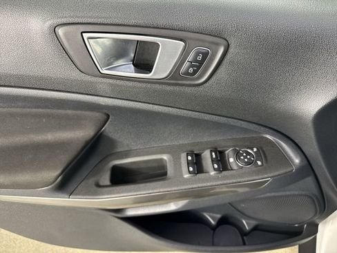 Used 2018 Ford EcoSport SE image 20
