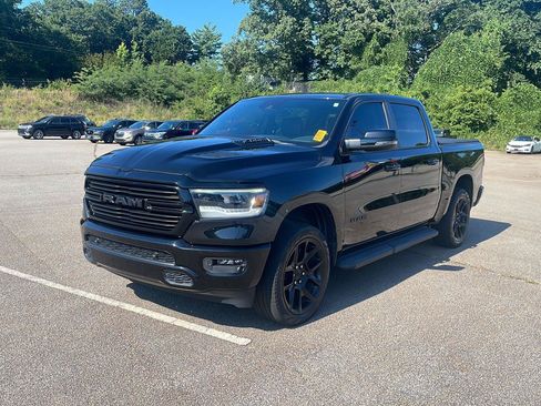 Used 2023 RAM 1500 Laramie AWD/4WD image 1