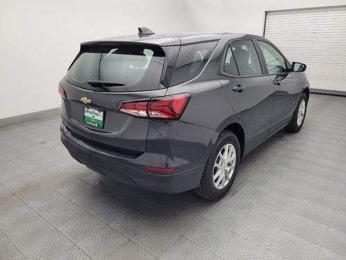 Used 2022 Chevrolet Equinox LS AWD/4WD image 9