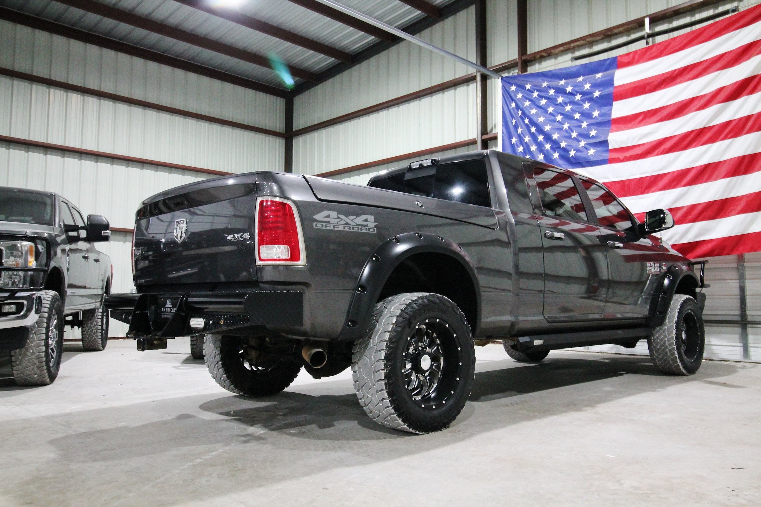 Used 2018 RAM 2500 Laramie w/ Off Road Package AWD/4WD image 12