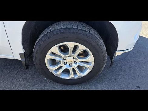 Used 2024 Chevrolet Silverado 1500 LTZ AWD/4WD image 9
