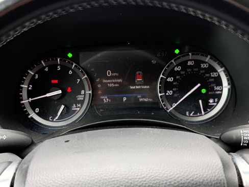 Used 2021 Toyota Highlander XLE AWD/4WD image 18