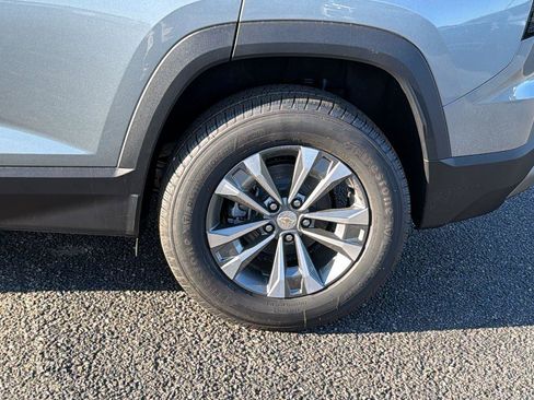 New 2026 Chevrolet Equinox LT image 9