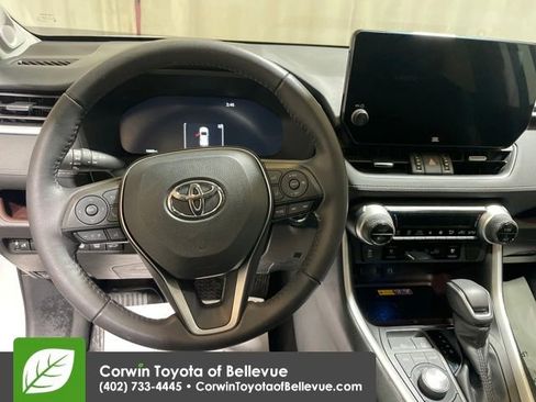 Used 2023 Toyota RAV4 Limited image 13