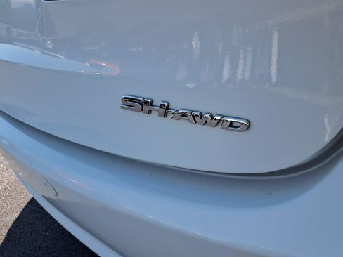 Used 2015 Acura TLX V6 SH-AWD w/ Advance Package image 2