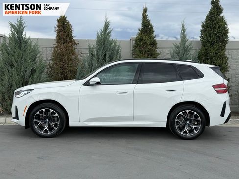 Used 2025 BMW X3 xDrive30i AWD/4WD image 4