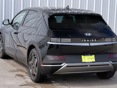 Used 2023 Hyundai Ioniq 5 SEL image 47