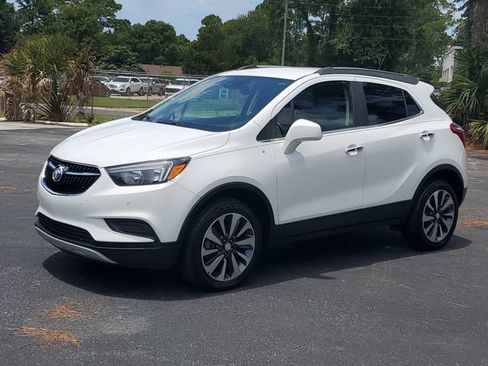 Certified 2021 Buick Encore Preferred w/ Safety Package II AWD/4WD image 3
