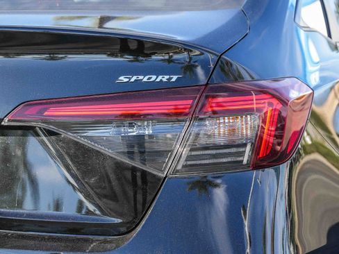 Used 2025 Honda Civic Sport image 11