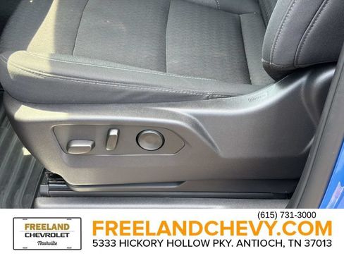 Used 2025 Chevrolet Silverado 1500 LT w/ Safety Package AWD/4WD image 23