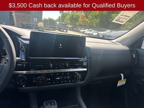 New 2026 Nissan Pathfinder Platinum w/ Cargo Package AWD/4WD image 16