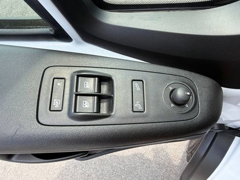 Used 2023 RAM ProMaster 2500 w/ Advance Safety Group (B) FWD image 28
