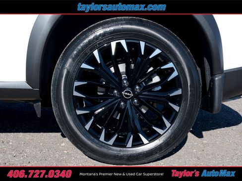 New 2026 Nissan Rogue SV image 39