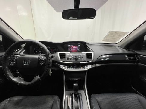 Used 2013 Honda Accord Sport image 18