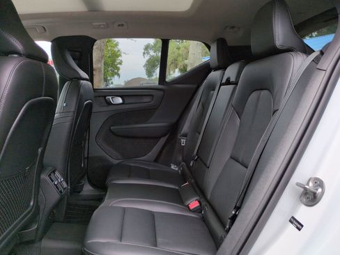 New 2025 Volvo XC40 B5 Core w/ Protection Package Premier image 13