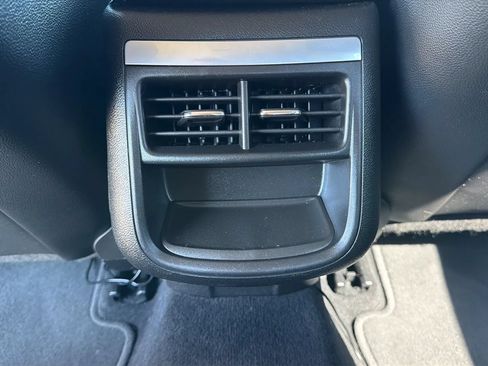 Used 2019 Chevrolet Impala LT FWD image 28