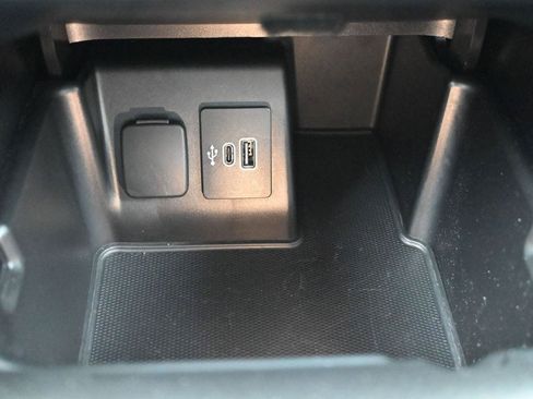 Used 2025 Ford Explorer ST-Line AWD/4WD image 14