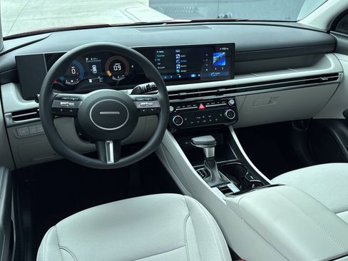 New 2026 Hyundai Tucson SEL image 2