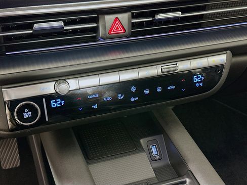 Used 2024 Hyundai Ioniq 6 SEL RWD image 24