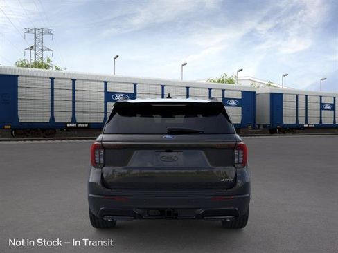 New 2026 Ford Explorer ST-Line AWD/4WD image 5