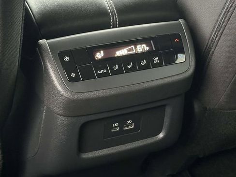 Used 2024 Nissan Pathfinder SV w/ Black Appearance Package image 17