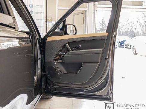 Used 2024 Land Rover Range Rover Sport Dynamic SE image 39
