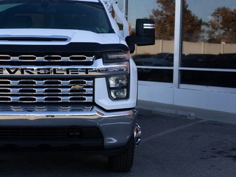 Used 2022 Chevrolet Silverado 3500 LT image 5