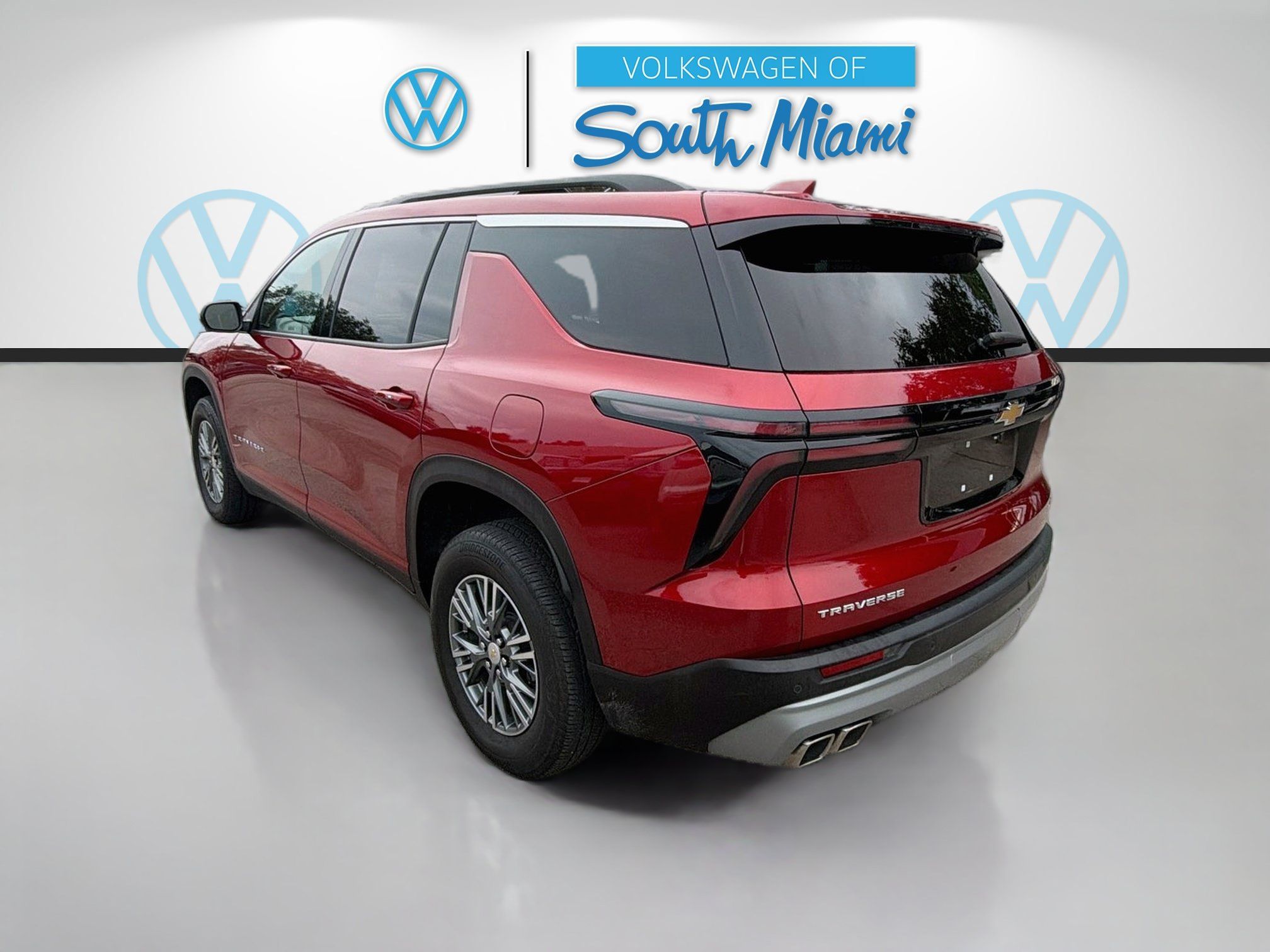 Used 2024 Chevrolet Traverse LT FWD image 5