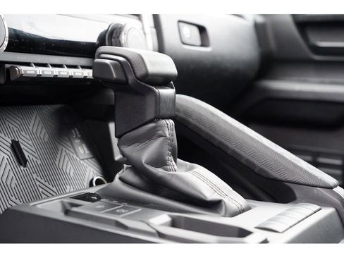 Used 2024 Toyota Tacoma SR image 20