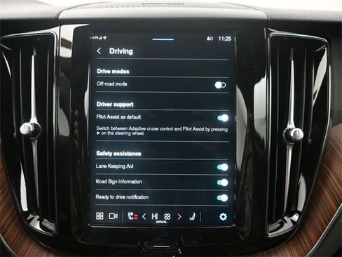 Used 2025 Volvo XC60 B5 Plus w/ Climate Package image 16