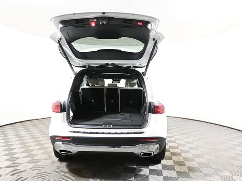 Certified 2026 Mercedes-Benz GLB 250 4MATIC image 33