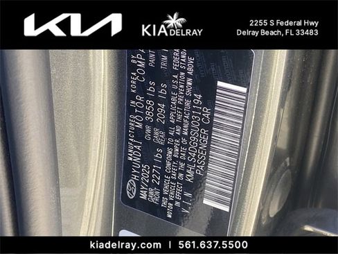 Used 2025 Hyundai Elantra SEL image 33