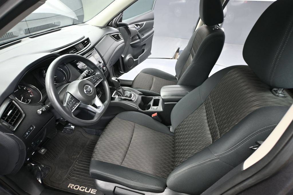 Used 2017 Nissan Rogue S FWD image 16