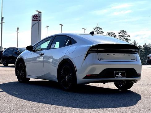 New 2026 Toyota Prius Plug-In Hybrid image 6