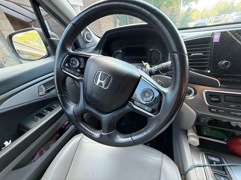 Used 2022 Honda Pilot Special Edition image 10