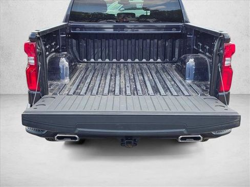 Used 2023 Chevrolet Silverado 1500 RST w/ Z71 Off-Road Package AWD/4WD image 4