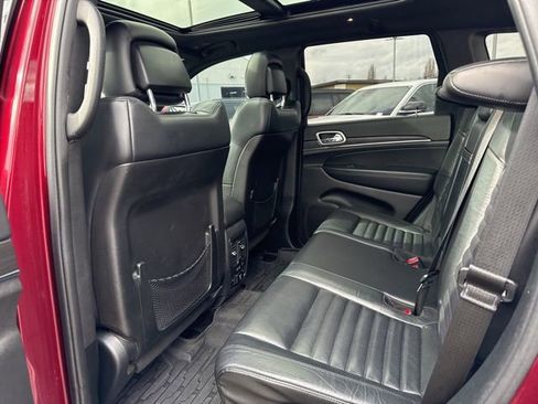 Used 2018 Jeep Grand Cherokee Limited image 15