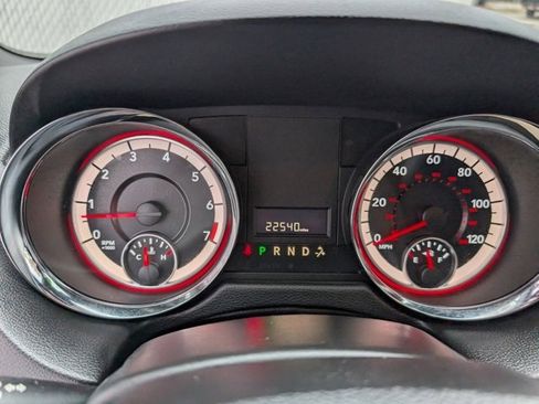 Used 2017 Dodge Grand Caravan SE image 9