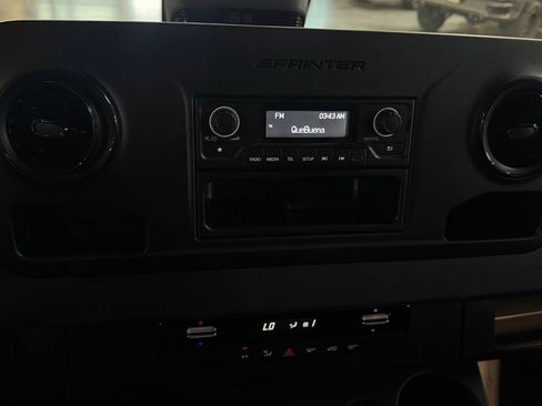 Used 2025 Mercedes-Benz Sprinter 2500 image 17
