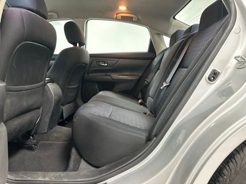 Used 2016 Nissan Altima 2.5 S w/ Power Driver Seat Package FWD image 15