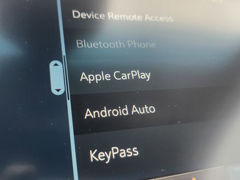 Used 2018 Chevrolet Bolt Premier w/ Driver Confidence II Package image 4