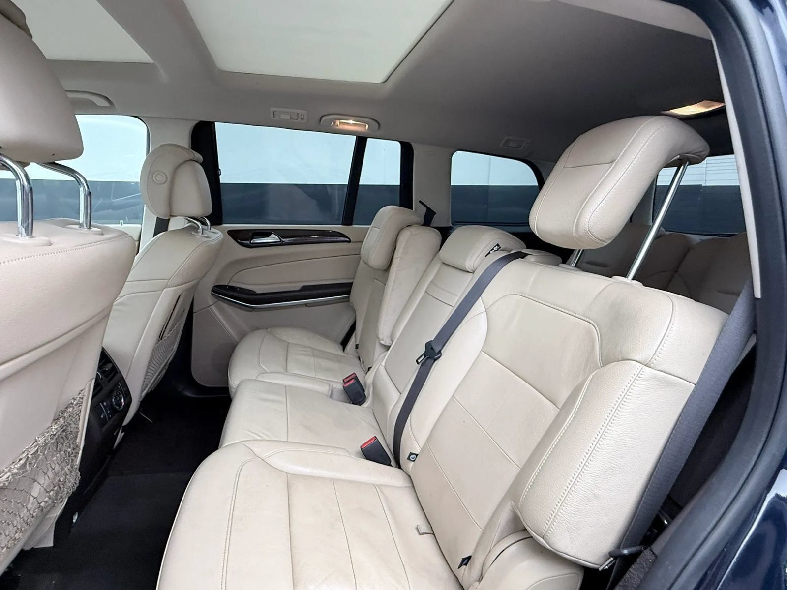 Used 2017 Mercedes-Benz GLS 550 4MATIC w/ Driver Assistance Package image 27