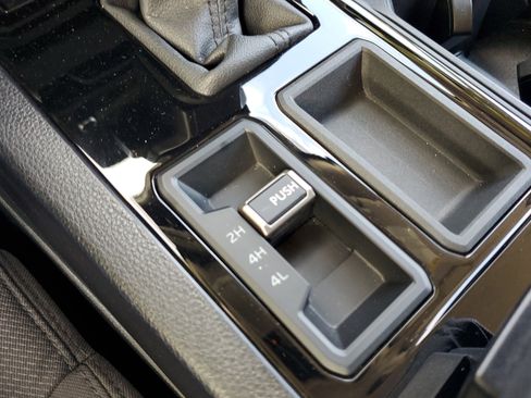 Used 2024 Toyota Tundra SR image 25